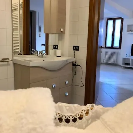 Casa Del Borghetto Apartment *